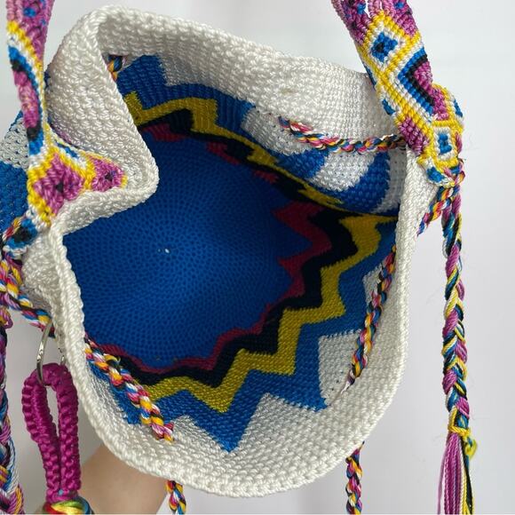 Unbranded multicolor handwoven bucket cross body bag - Picture 9 of 12